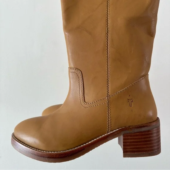 New FRYE Banana Camryn Tall Pull On Boots Sz 7